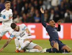 乐鱼-包含法国险胜墨西哥，穆勒关键制胜的词条