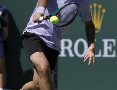 乐鱼app-包含澳大利亚网球队逆转英国网球队，瓦林卡统治全场的词条