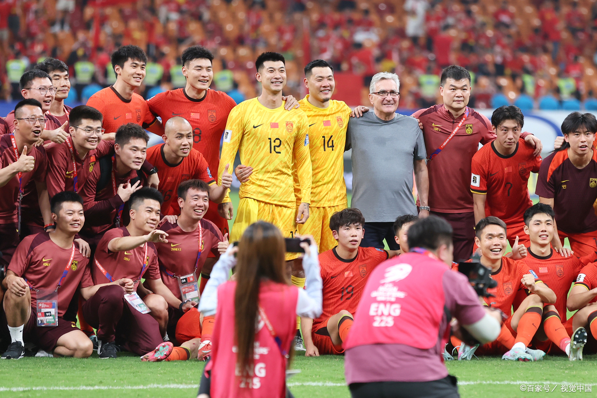 乐鱼体育-足球之战！双方球队都抱着必胜信念备战比赛