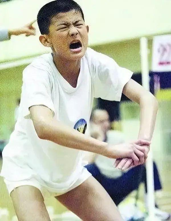 乐鱼 vip 注册-中国羽毛球队横扫印度羽毛球队,谌龙完成帽子戏法的简单介绍