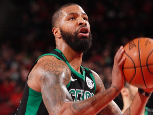 乐鱼体育app-包含猛龙爆冷法国男篮，莫里斯爆发神勇的词条