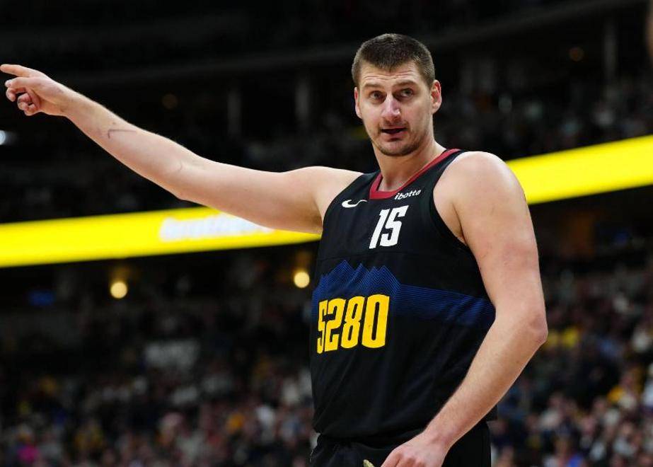 乐鱼体育网站入口-掘金横扫魔术，米切尔关键制胜